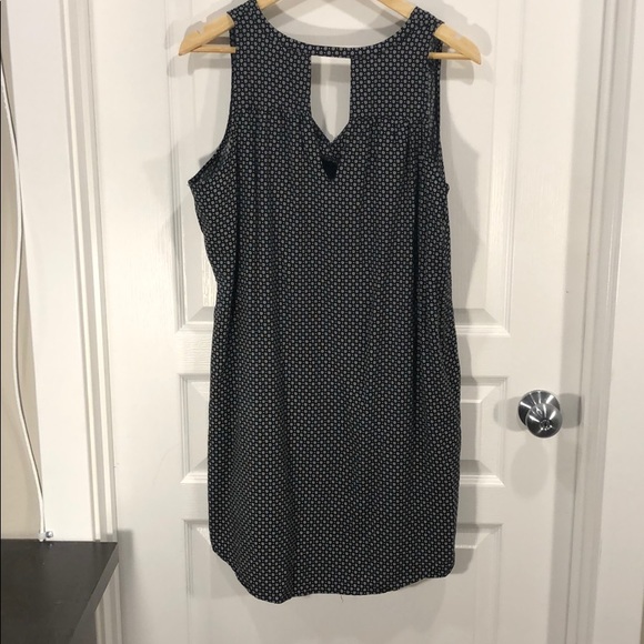 Sleeveless black dress/tunic with white details. - Picture 2 of 5